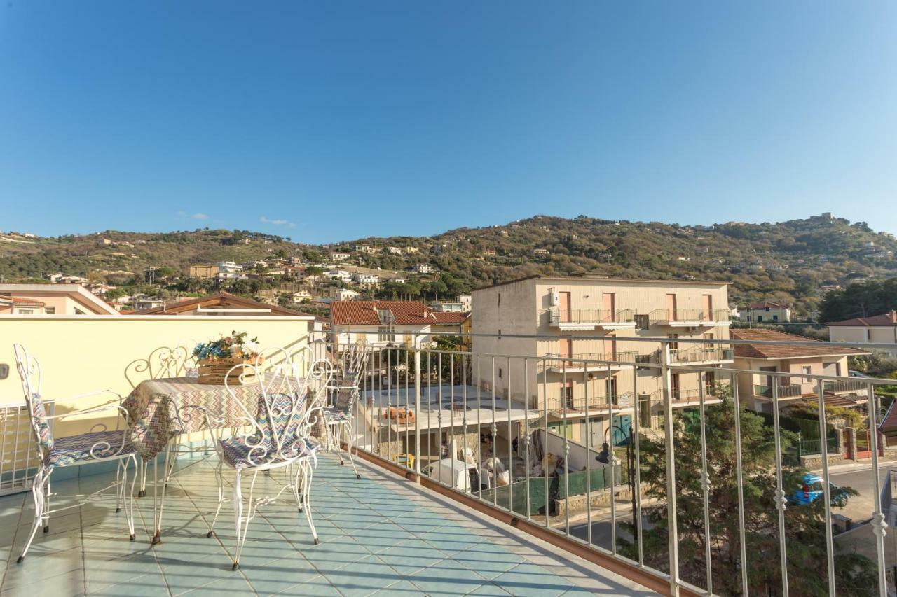 La Casetta In Villa Santa Maria di Castellabate Eksteriør billede